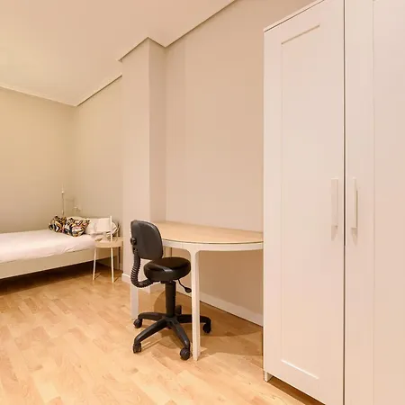 Euskalduna, Vivienda Turistica Moderna Y Renovado Bilbao Exterior foto
